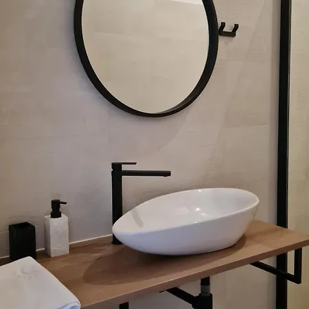 Calico Apartment's ילסה