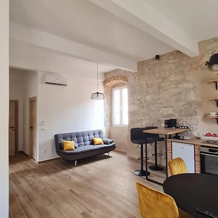 Calico Apartment's *