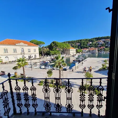 Apartment Calico Apartment's Jelsa (Hvar)