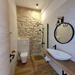 Calico Apartment's 耶尔萨